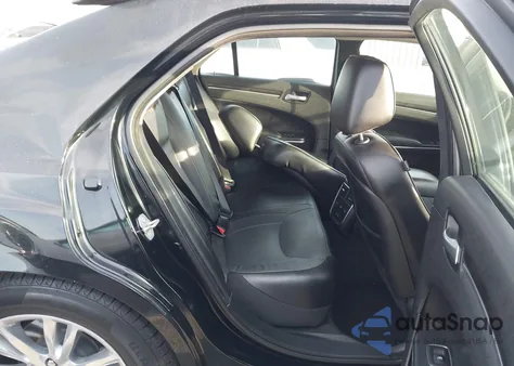 2016 Chrysler 300C z USA, uszkodzony, nr VIN 2C3CCAEG3GH324800